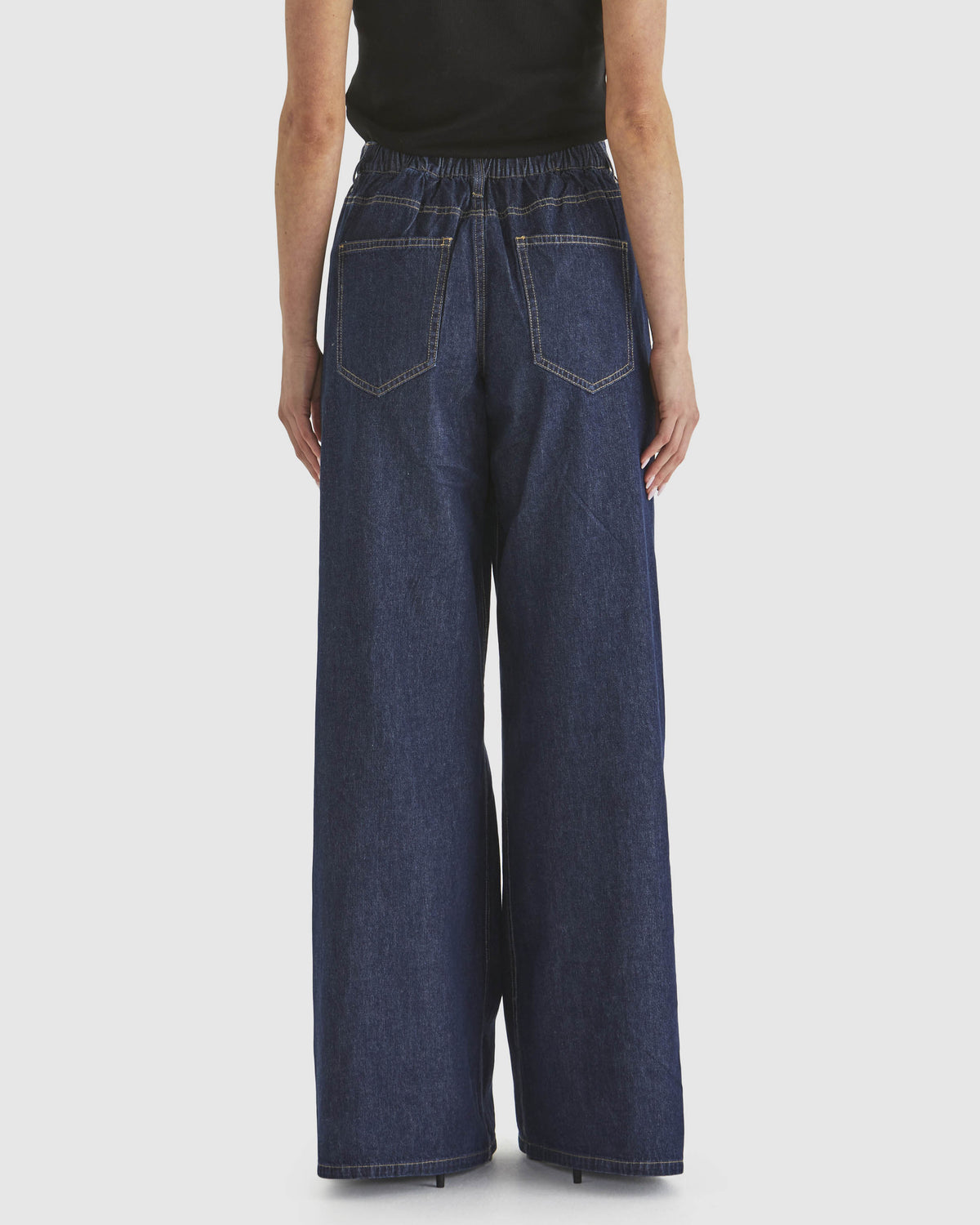 Fate + Becker | Soaring Jean