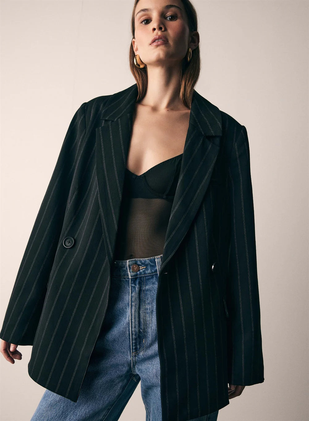 Esmaee Studio Blazer | Black Pinstripe