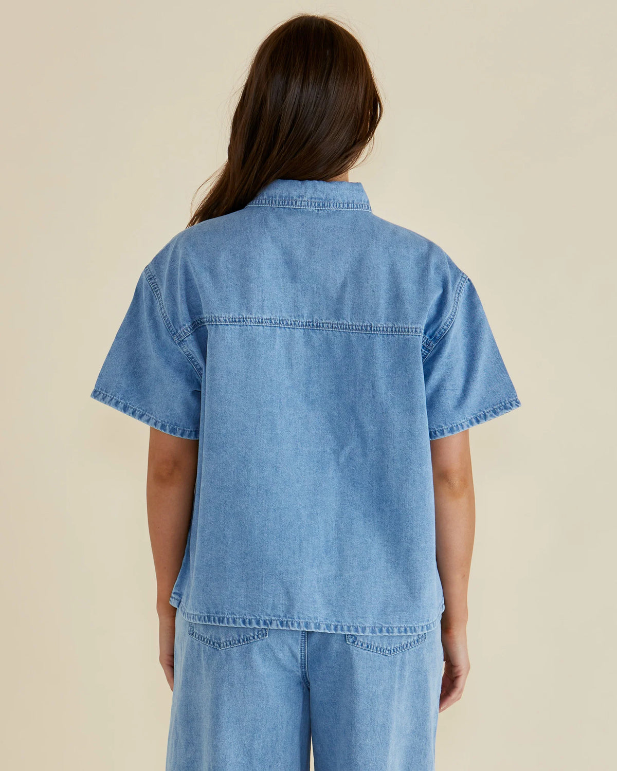 Betty Basics | Saffra Short Sleeve Denim Shirt