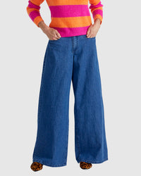 Fate + Becker | Soaring Jean