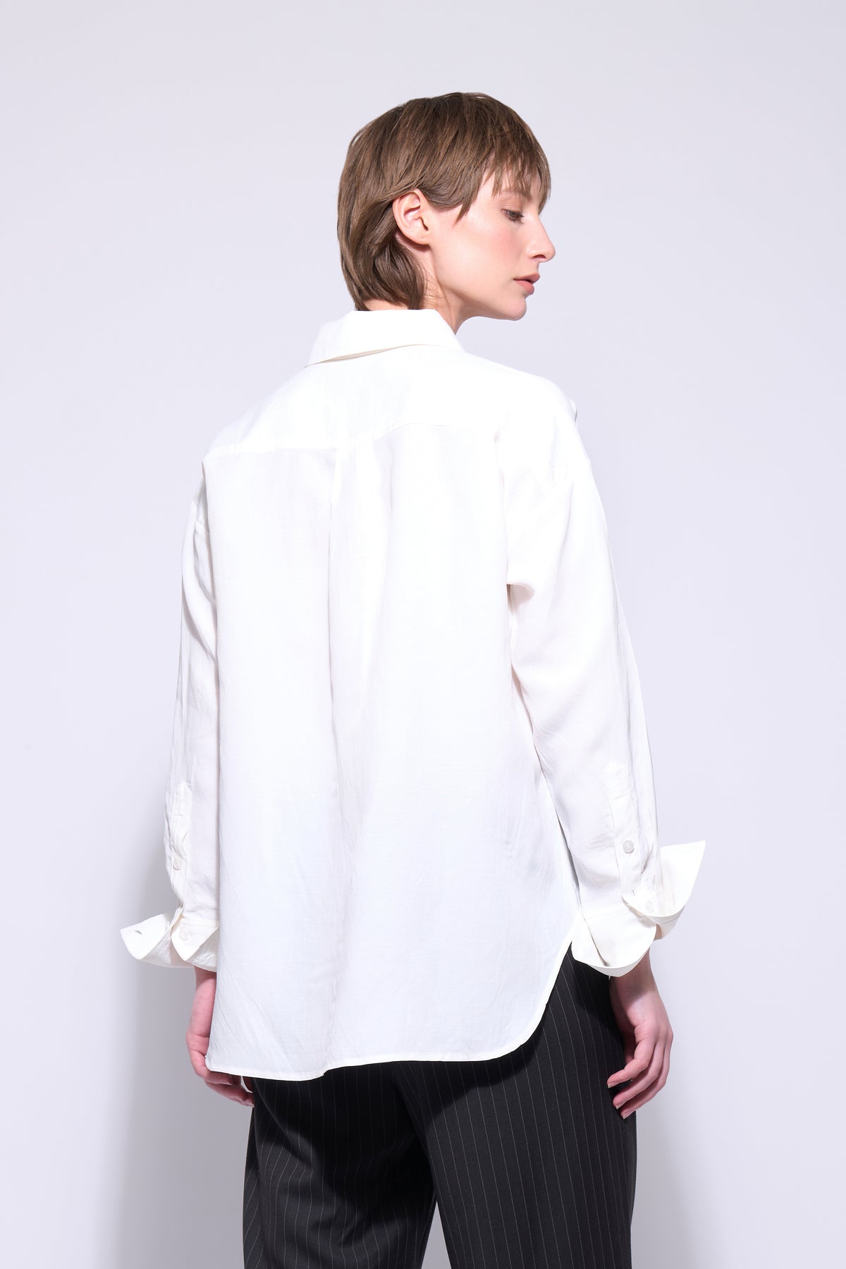 Neris | It Girl Shirt