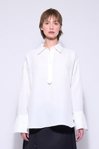 Neris | It Girl Shirt