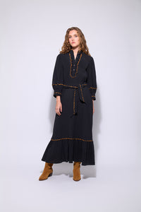 Neris | The Belle Dress