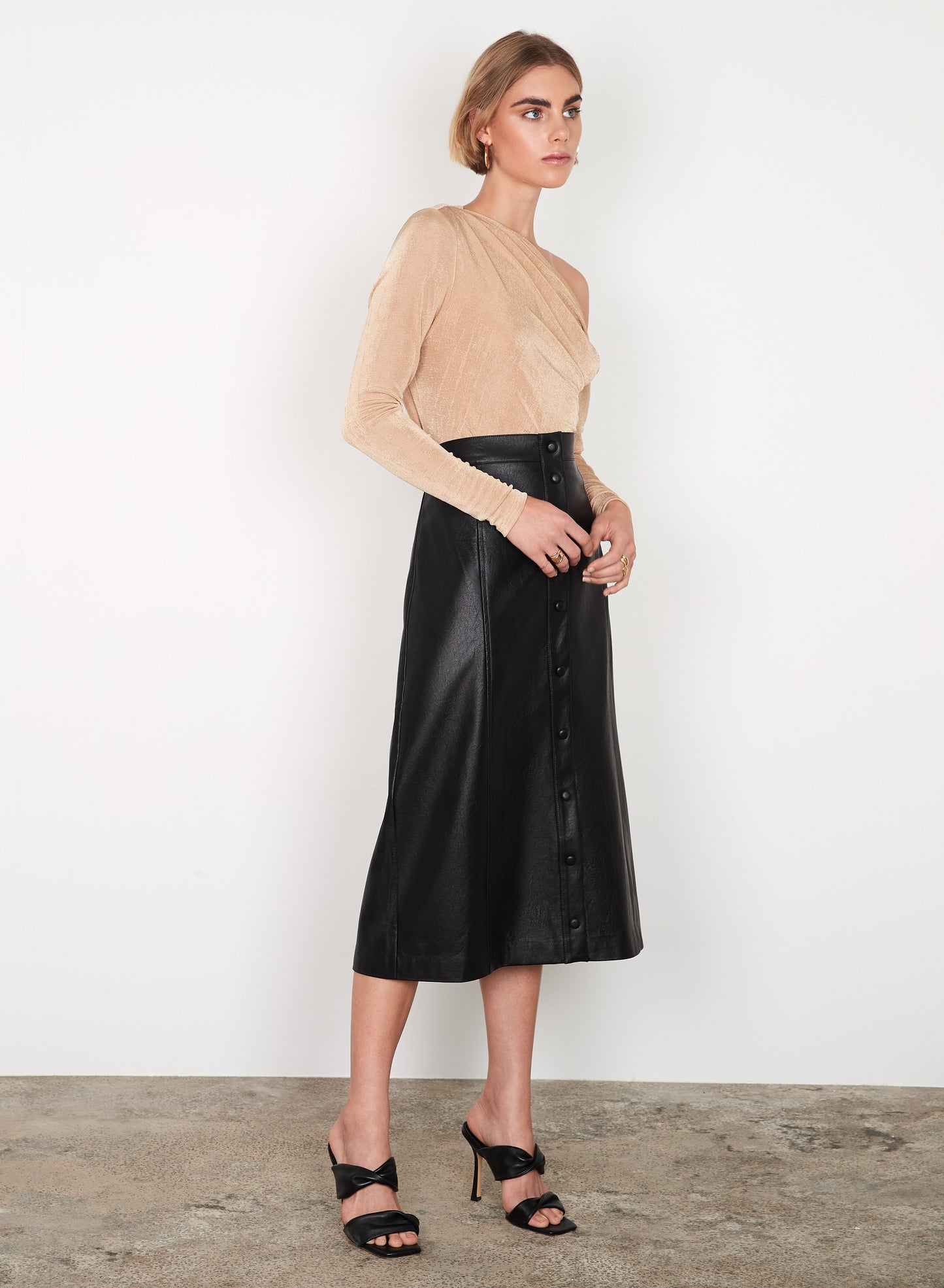 Esmaee Unseen Skirt | Black