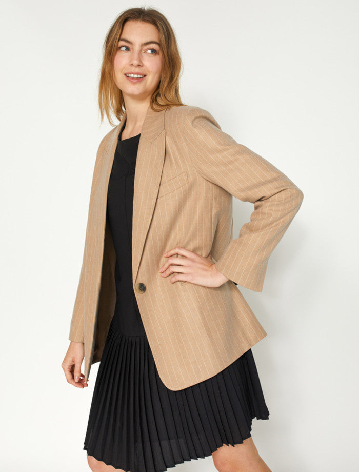 Dear Sutton Bryn Blazer | Irish Creme Pinstripes