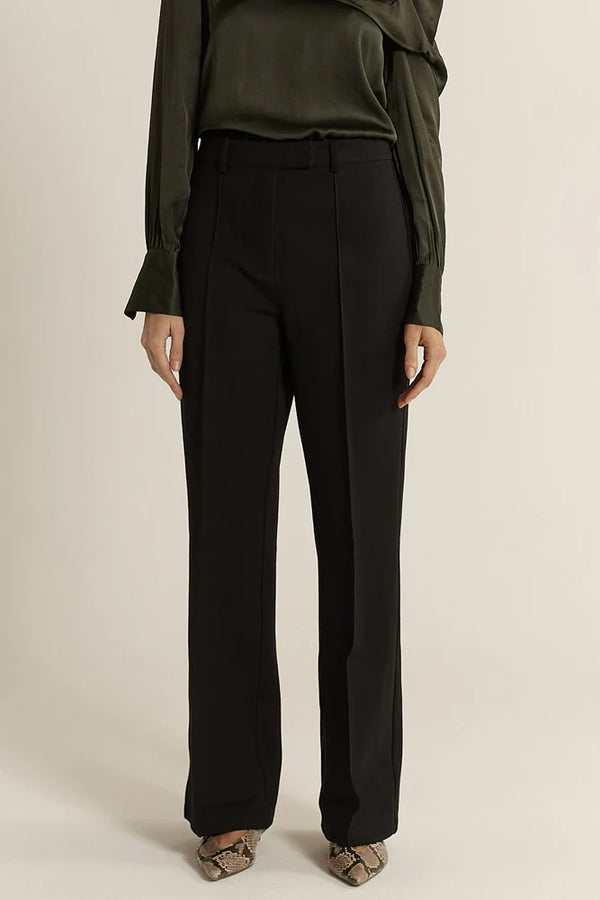 Fate + Becker | Pia Ponte Pant