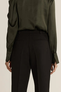 Fate + Becker | Pia Ponte Pant