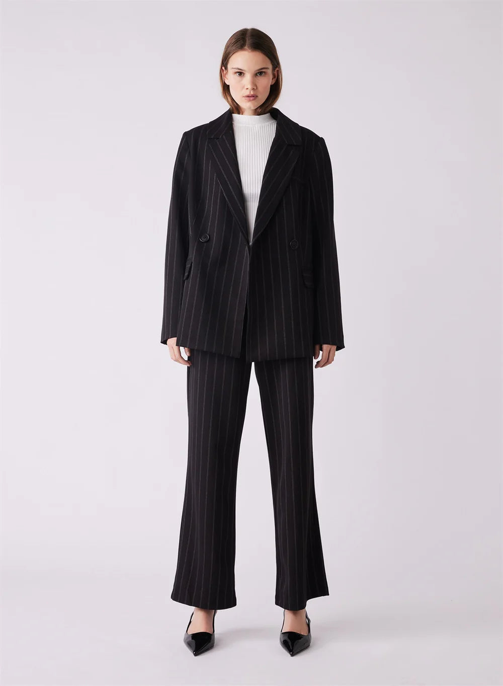 Esmaee Studio Blazer | Black Pinstripe