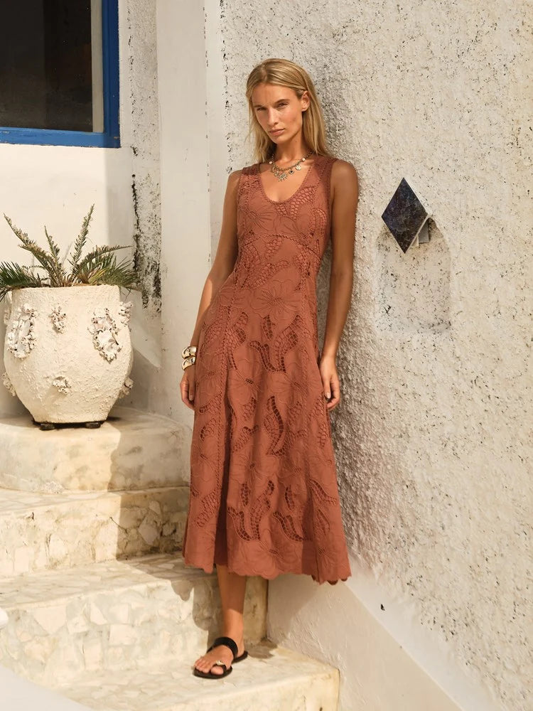 Fate + Becker | Alessia Lace Midi Dress