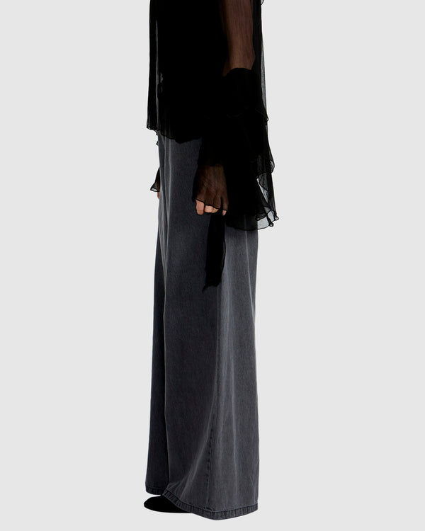 Fate + Becker | Soaring Jean