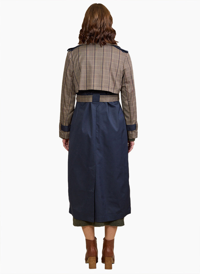 Knewe | Signature Trench