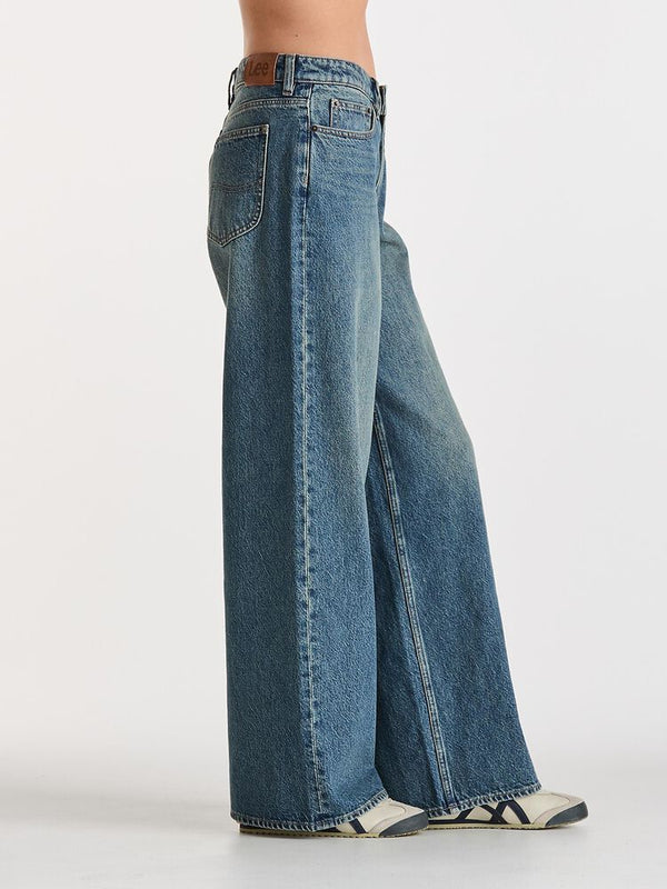 Lee | Petite Low Slouch - Some Cities Blue