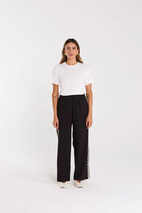 Thing Thing | Nina Pant