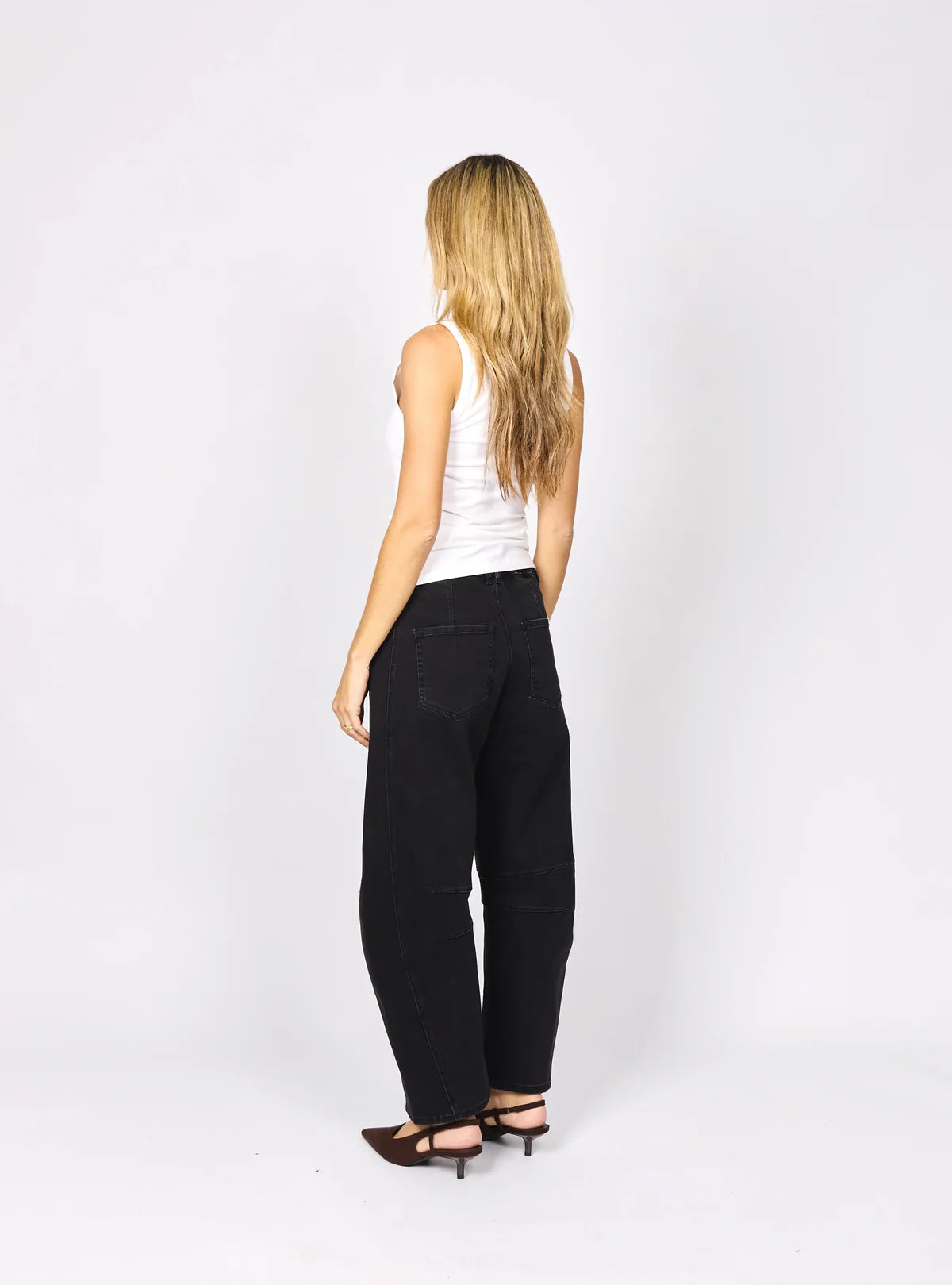 Monaco | Carson Barrel Jean