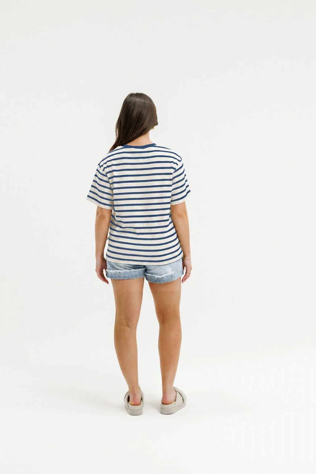 Homelee | Rony Tee