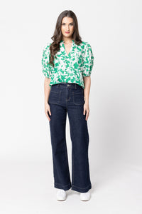Seeking Lola | Vacation Top