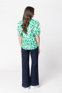 Seeking Lola | Vacation Top