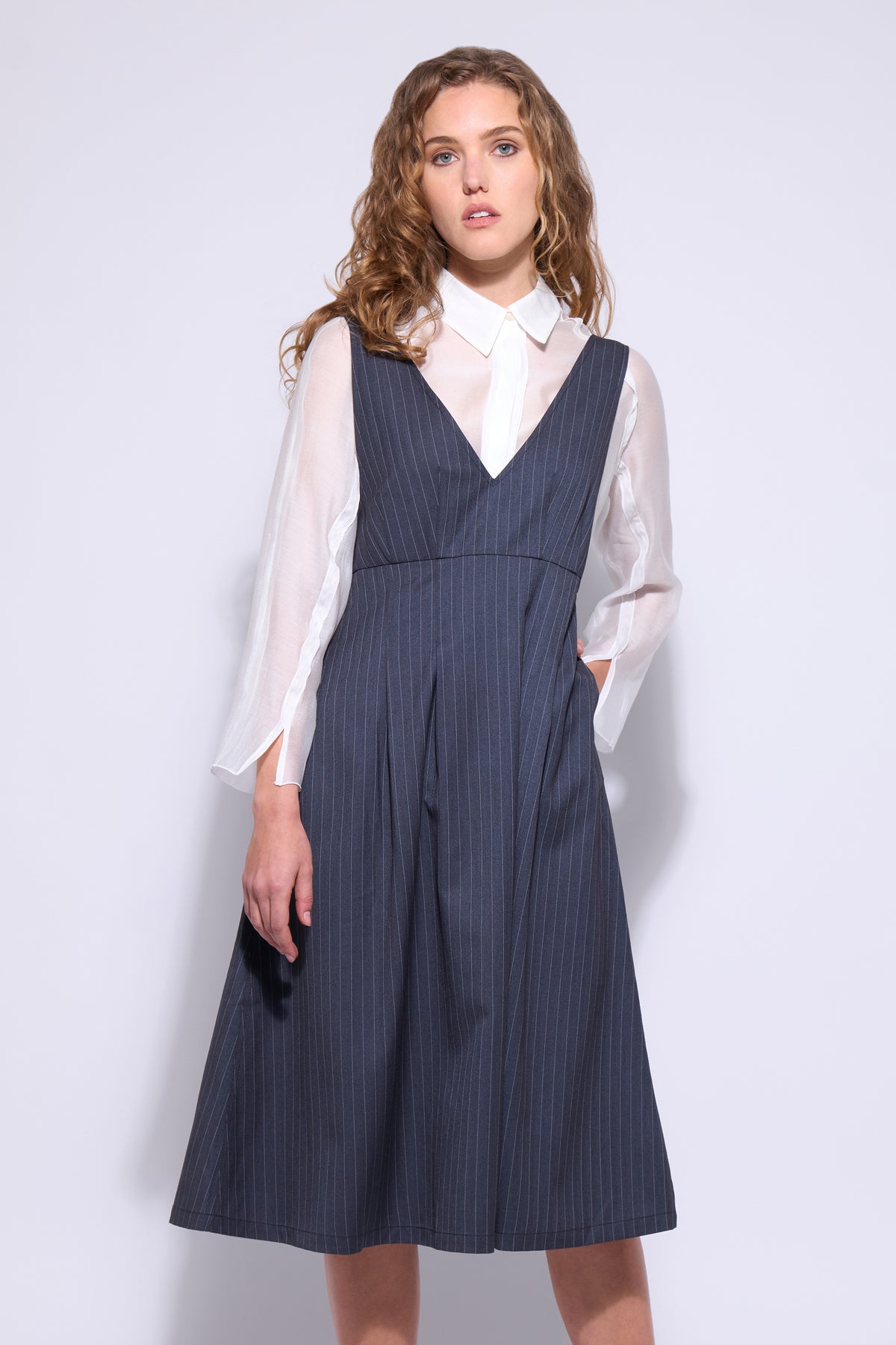 Neris | The Hepburn Pinafore