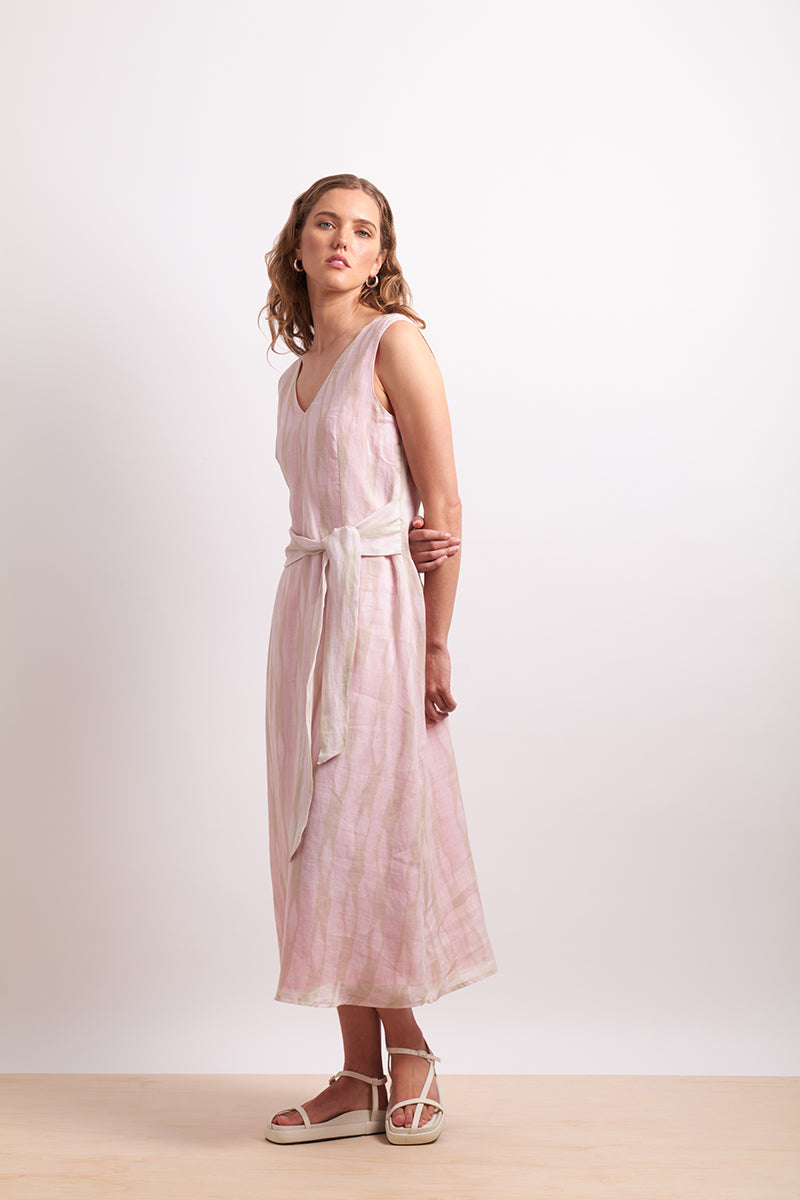 Neris | Soft Focus Dress