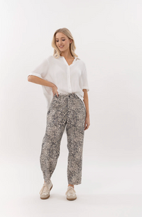 Mi Moso | Leopard Barrel Jean