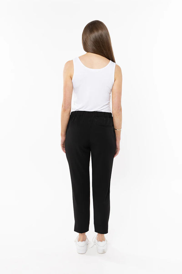 Assign | Essential Pant