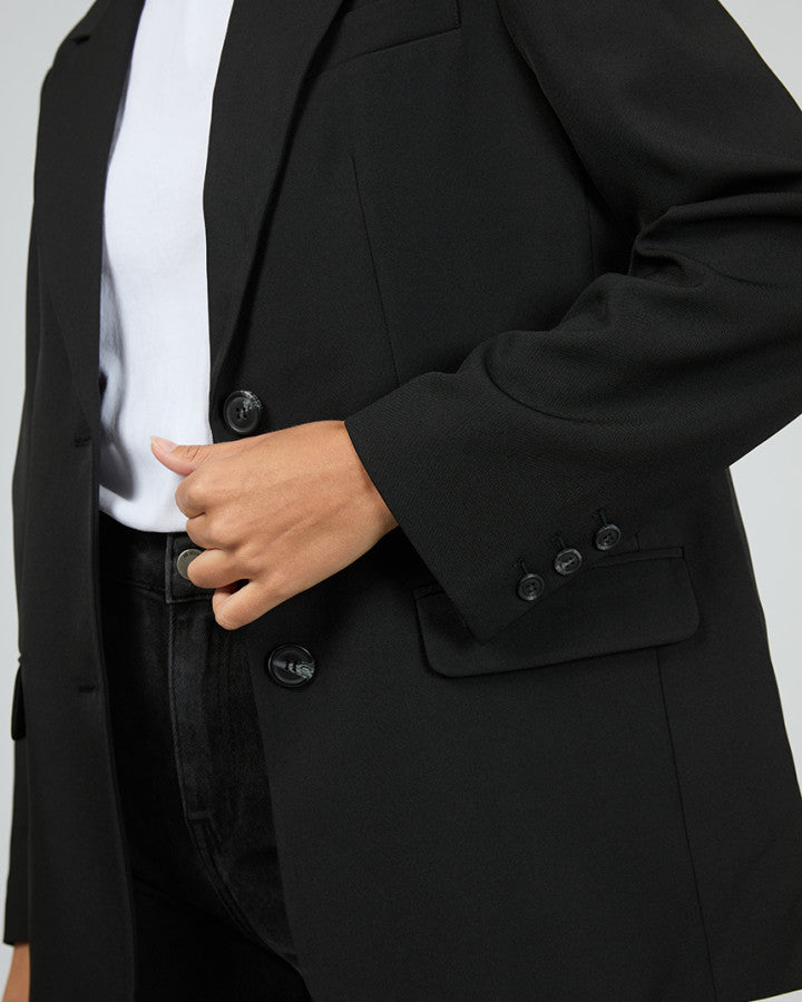 All About Eve | Eve Luxe Basic Blazer