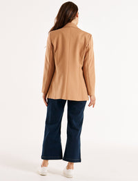 Betty Basics Kaisley Blazer | Tan