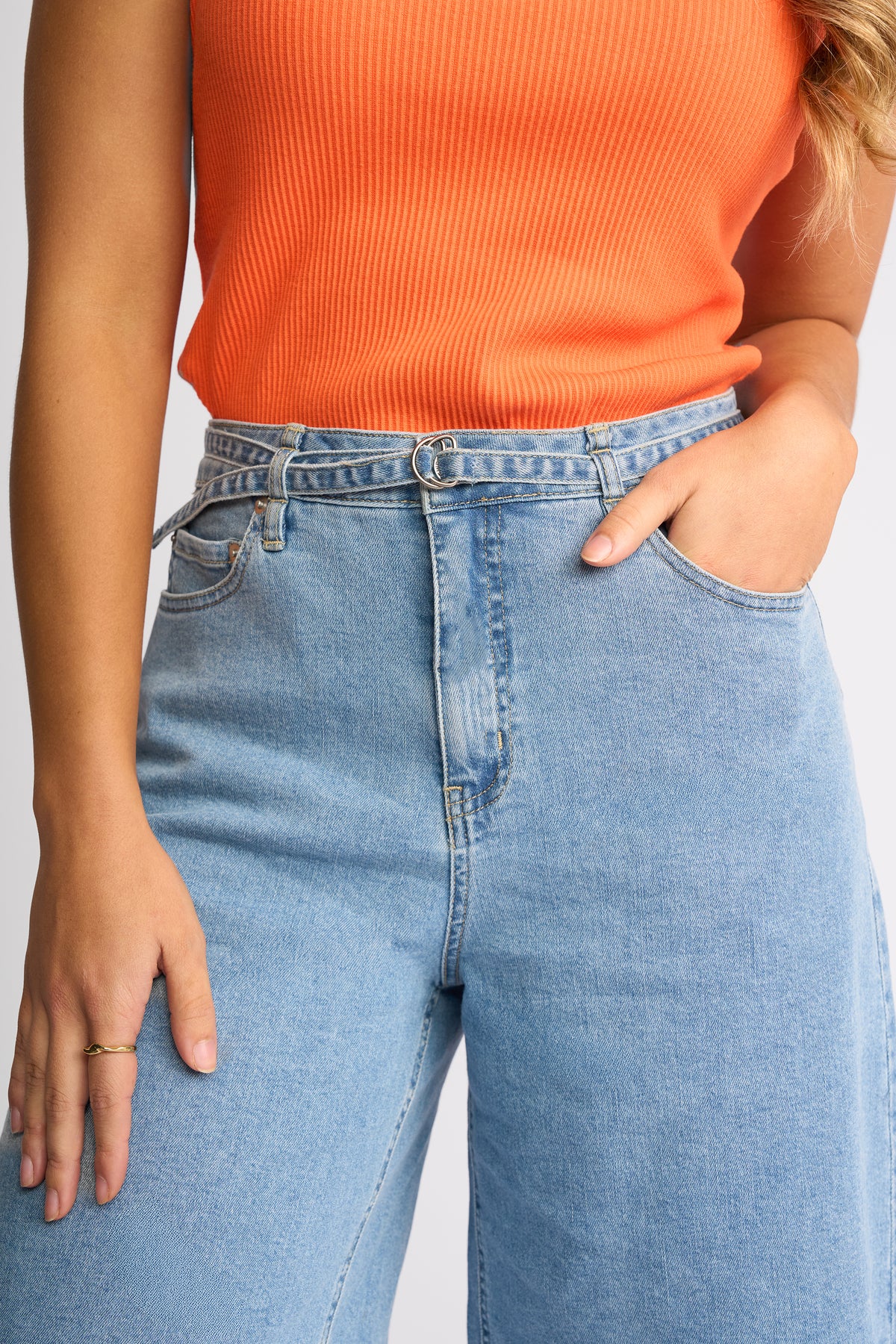 Knewe | Zuri Short