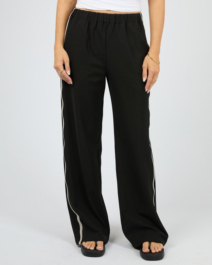 All About Eve | Lina Pant