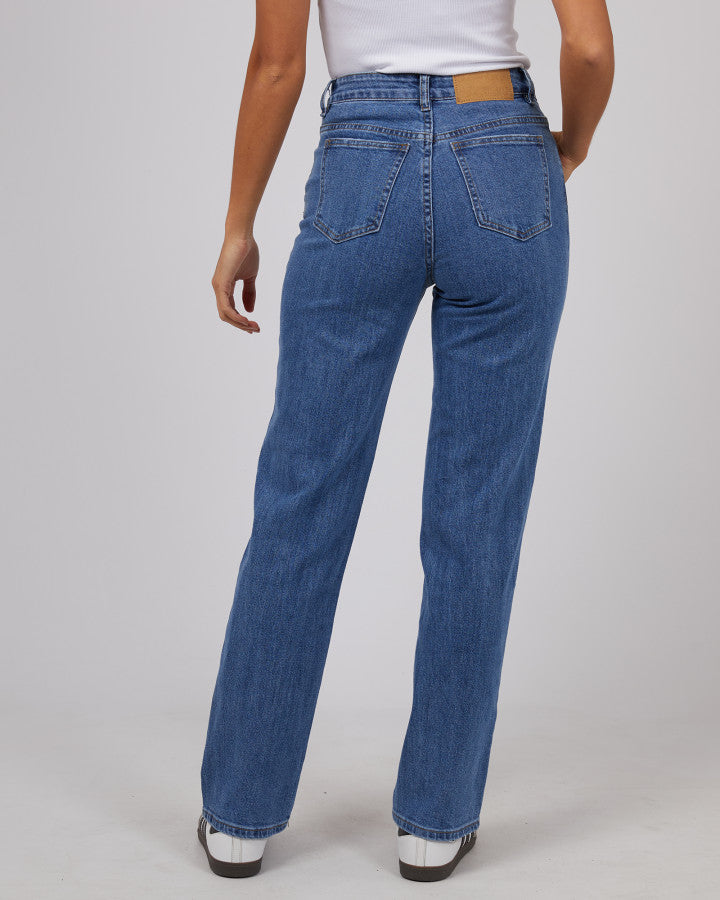 Silent Theory | Mila Comfort Straight Jean