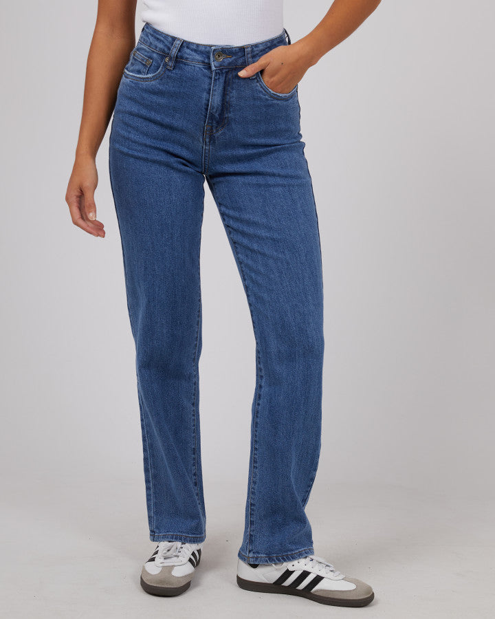 Silent Theory | Mila Comfort Straight Jean