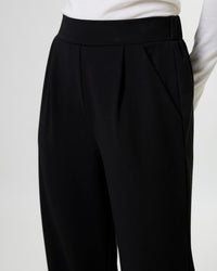 Stella + Gemma | Ria Pant