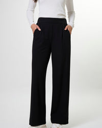 Stella + Gemma | Ria Pant