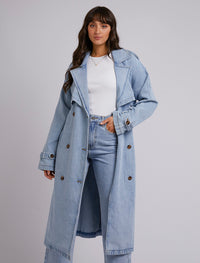 All About Eve Rio Trench Coat | Light Blue