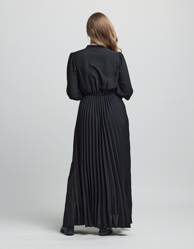 Stella + Gemma Rivington Dress | Black